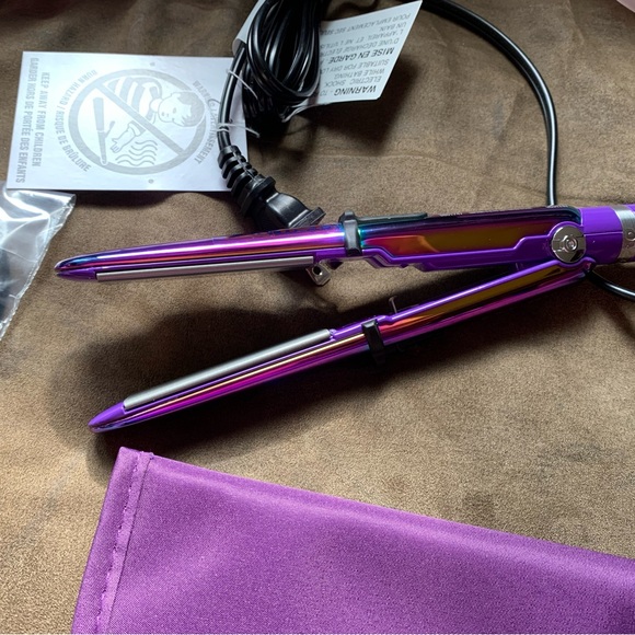 NWOT BaBylissPRO Limited Edition Mini Prima Flat Iron Iridescent Oil Slick - Picture 4 of 16